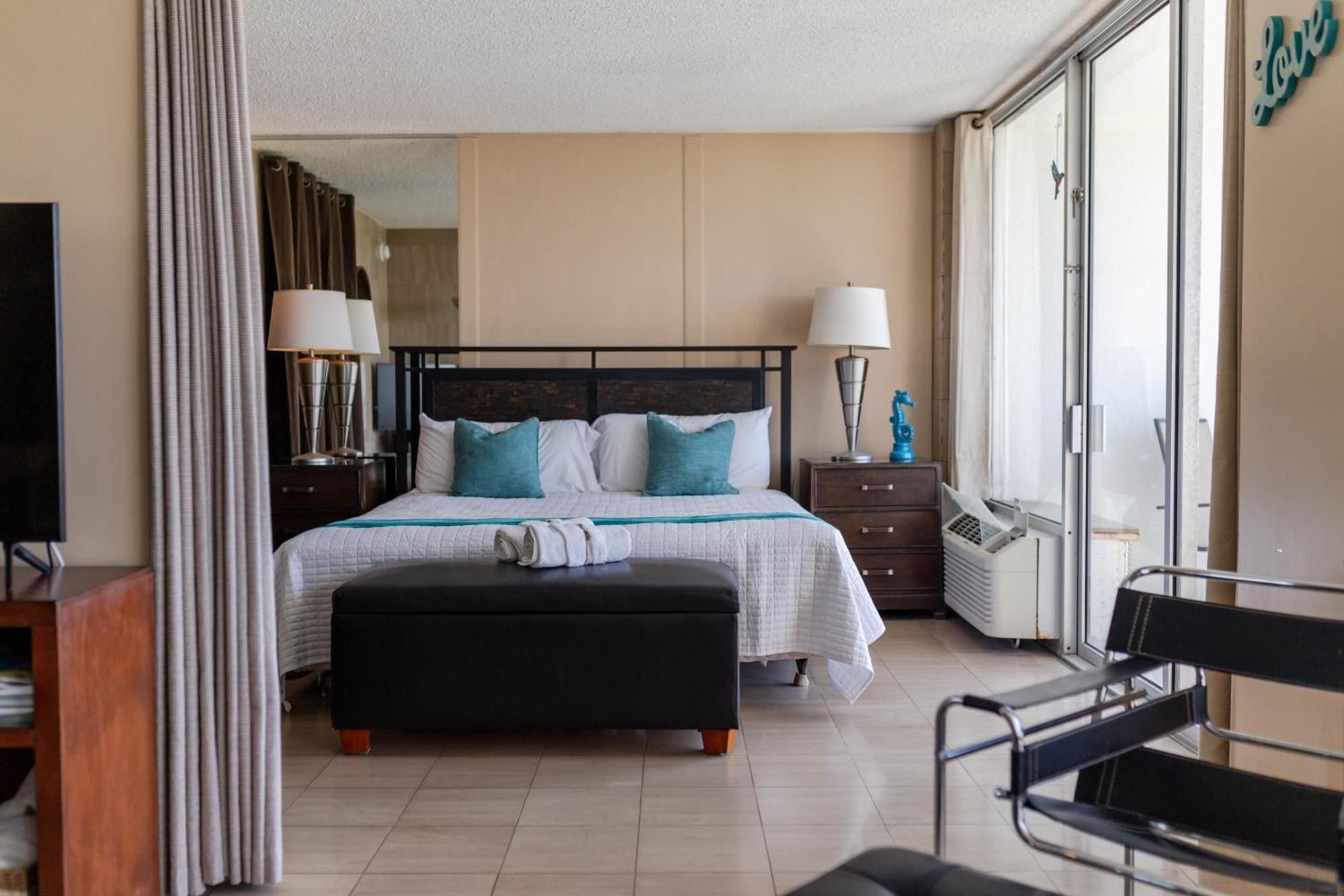 Islander East Condominiums Galveston Exteriör bild